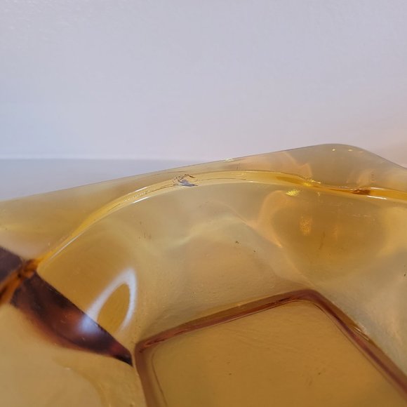 🍂 Vintage Amber Ashtray - Picture 3 of 4